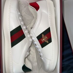 Gucci White Sneakers with Red and Green Stripes